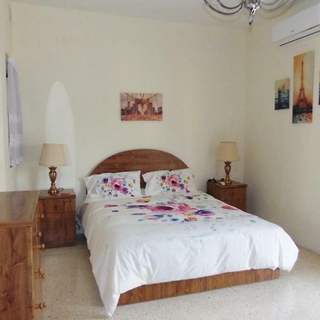Kennedy Court - Prime Location - Bus Terminus Apartment St. Paul's Bay Bagian luar foto