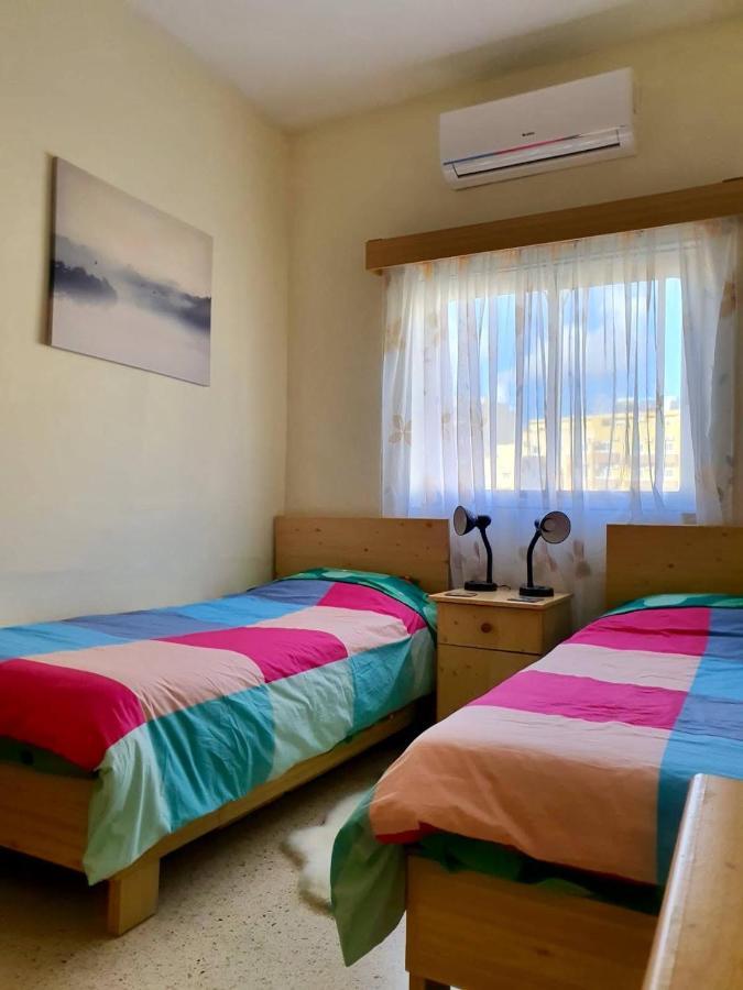 Kennedy Court - Prime Location - Bus Terminus Apartment St. Paul's Bay Bagian luar foto